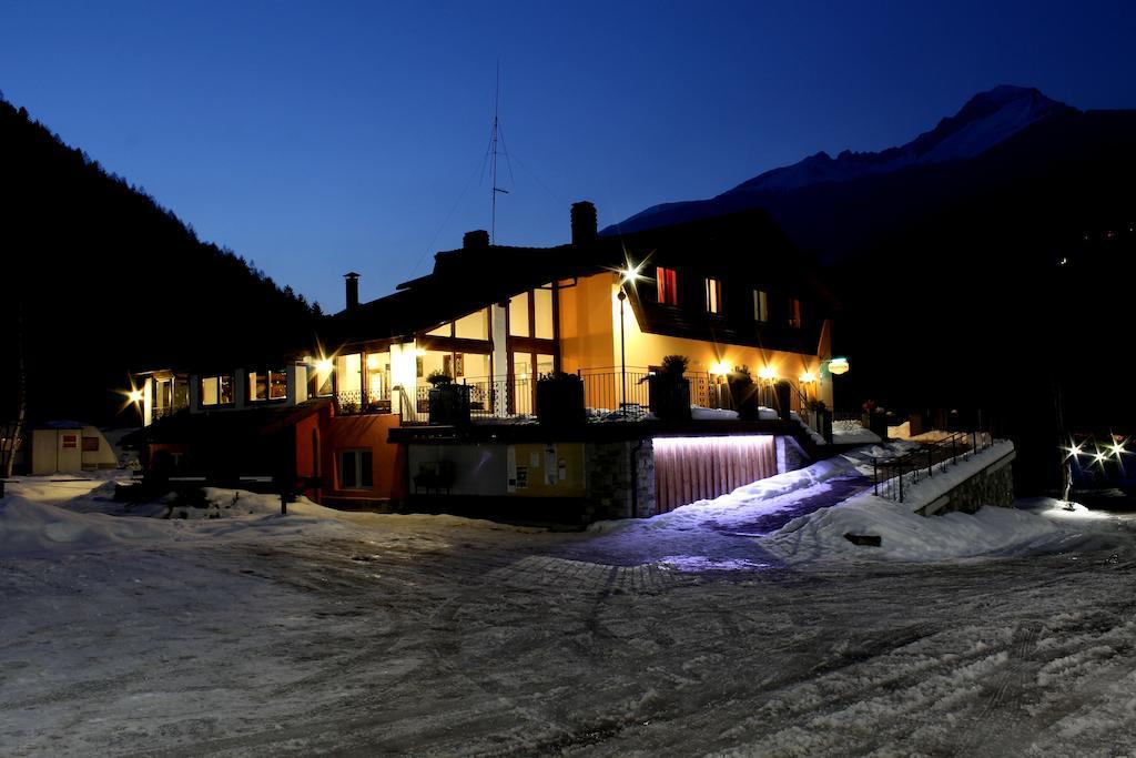 Chalet Presanella Temù Exterior foto